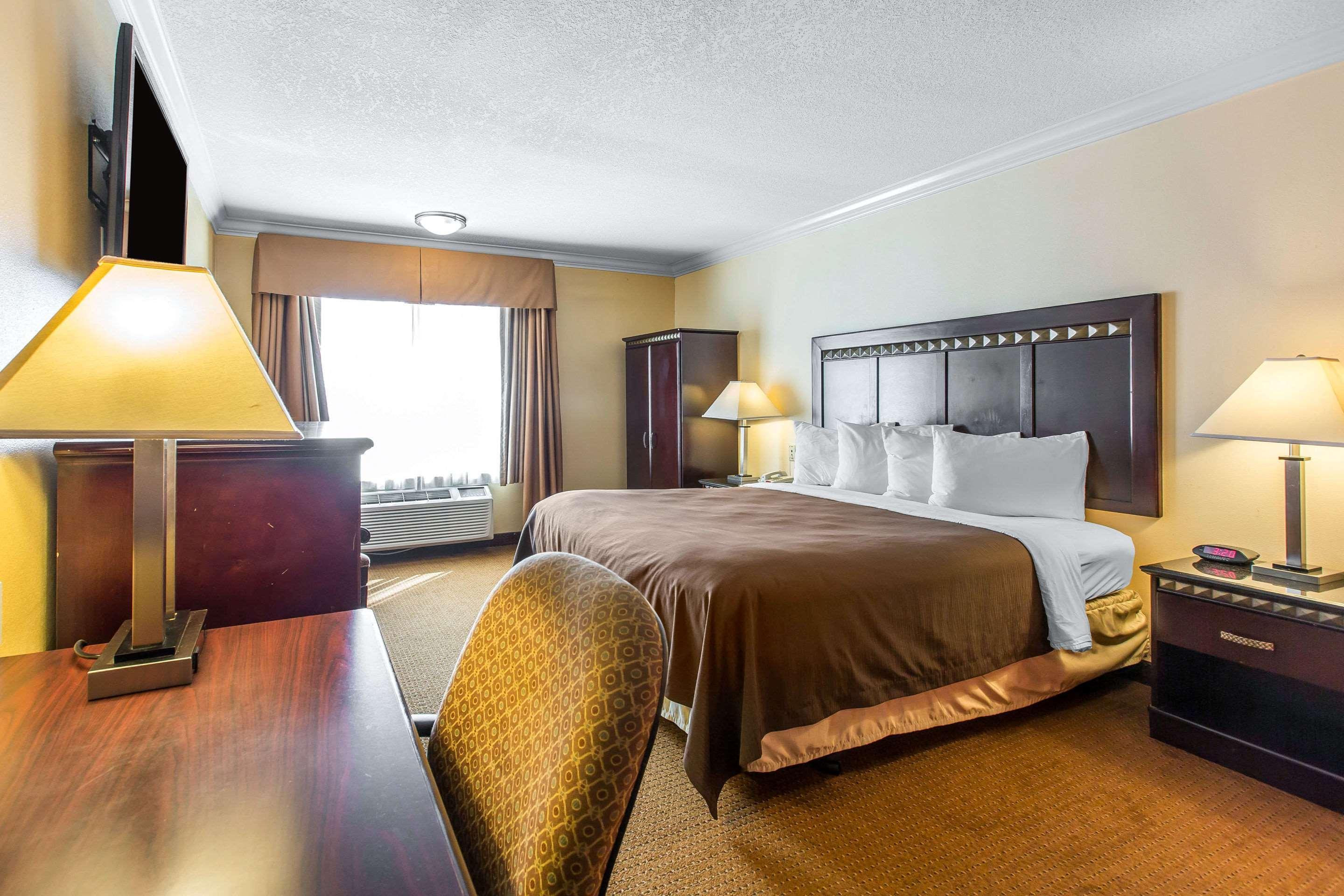 Quality Inn & Suites Bell Gardens-Los Angeles المظهر الخارجي الصورة