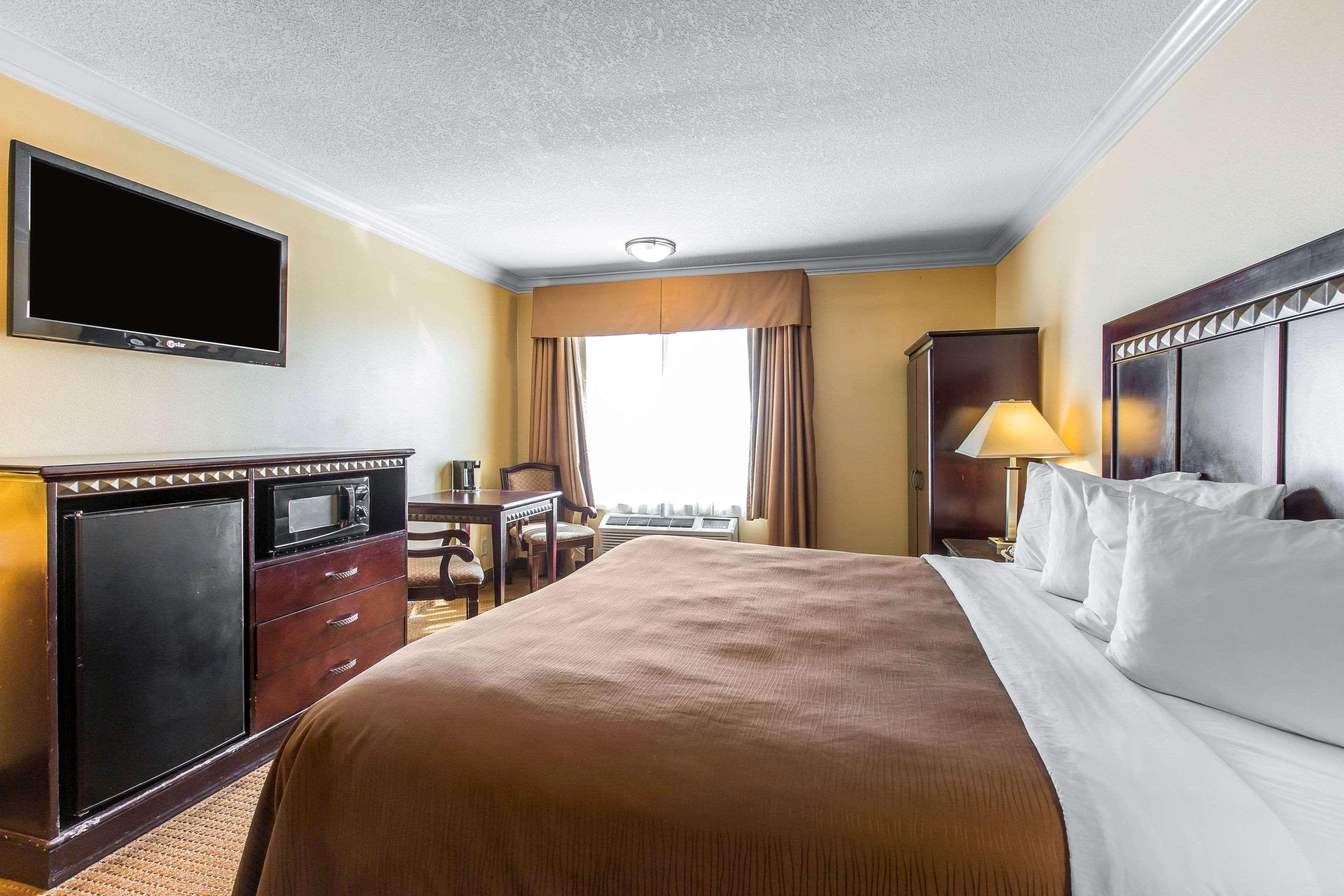 Quality Inn & Suites Bell Gardens-Los Angeles المظهر الخارجي الصورة
