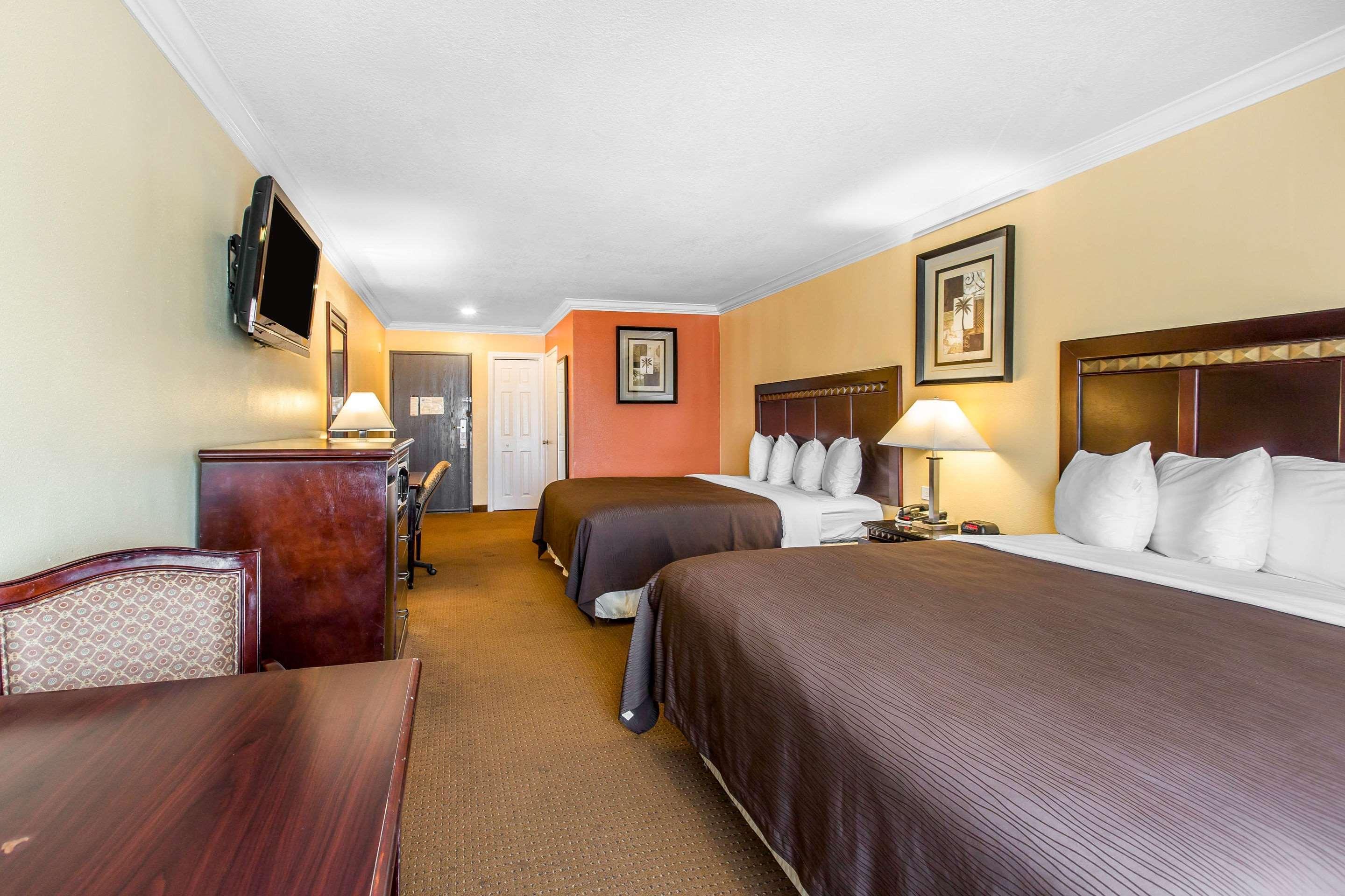 Quality Inn & Suites Bell Gardens-Los Angeles المظهر الخارجي الصورة