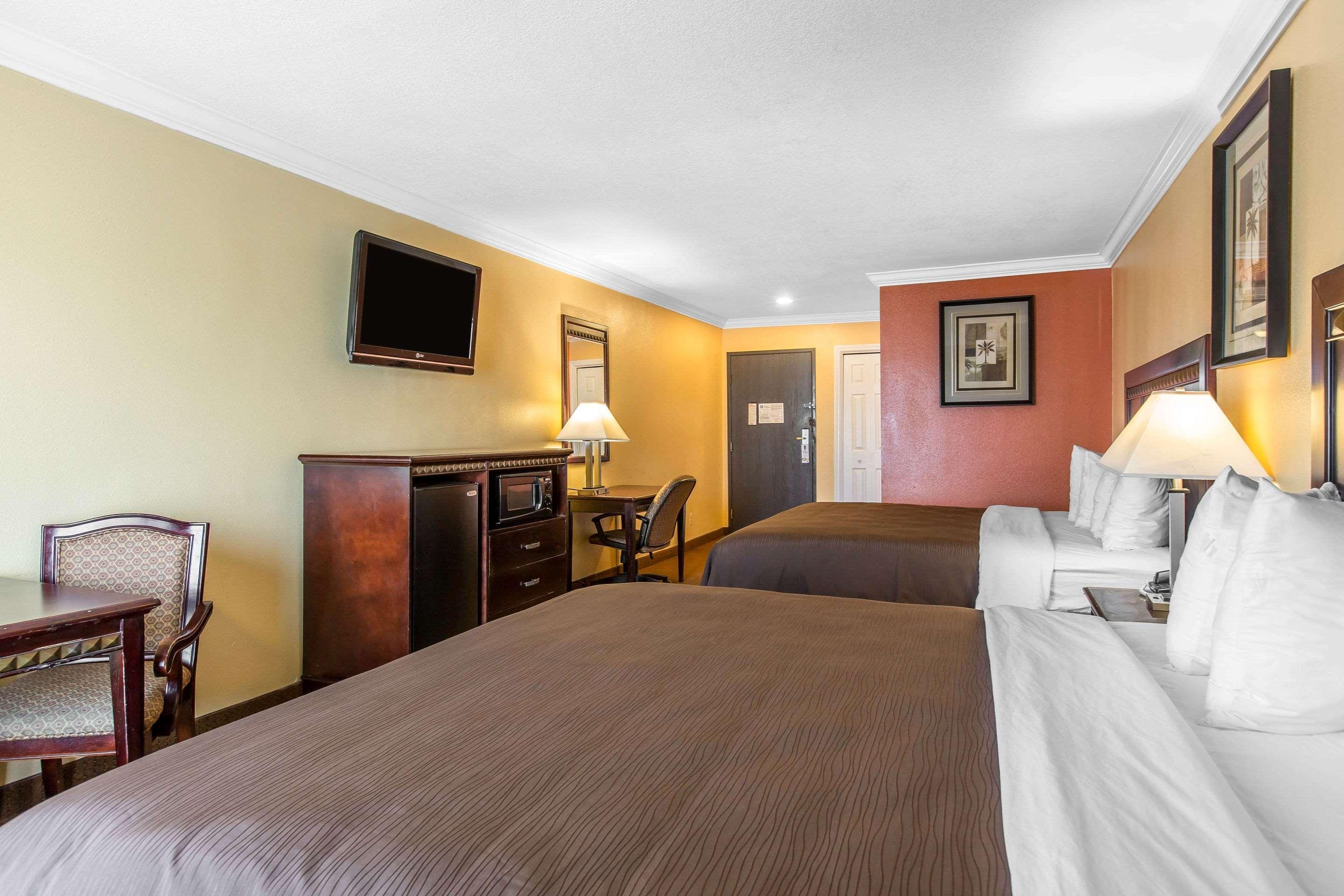 Quality Inn & Suites Bell Gardens-Los Angeles المظهر الخارجي الصورة