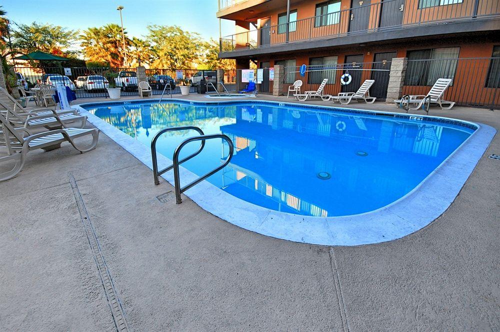 Quality Inn & Suites Bell Gardens-Los Angeles المظهر الخارجي الصورة