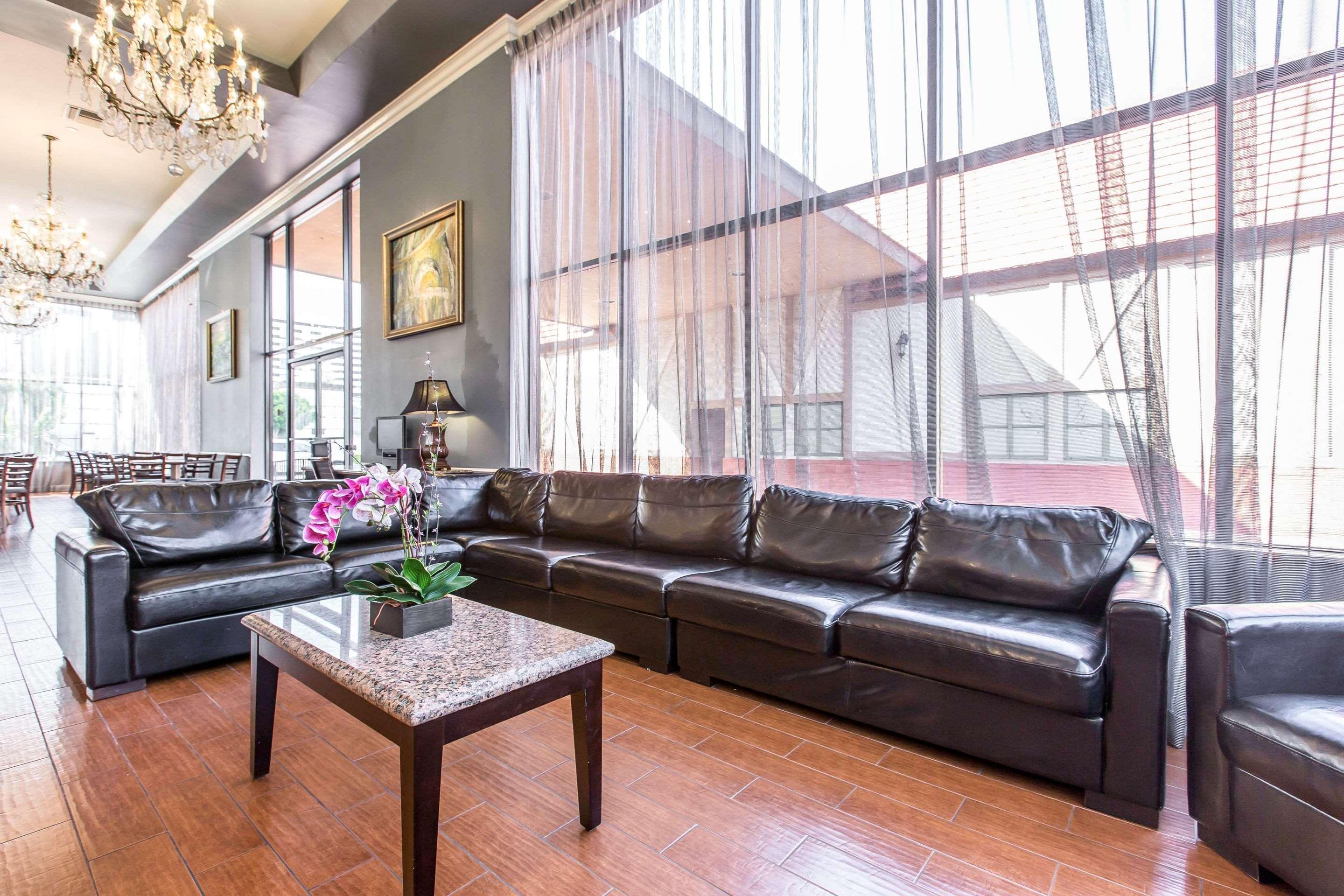 Quality Inn & Suites Bell Gardens-Los Angeles المظهر الخارجي الصورة