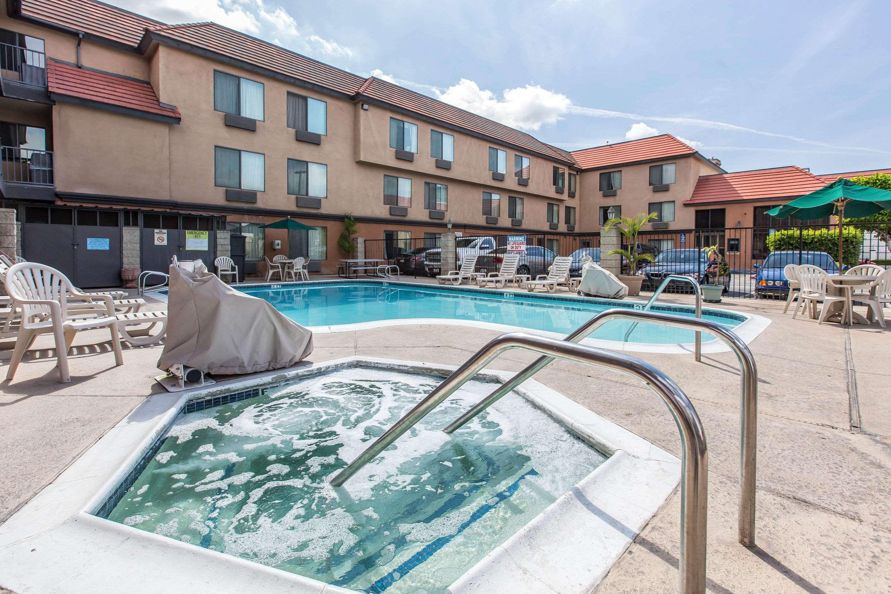 Quality Inn & Suites Bell Gardens-Los Angeles المظهر الخارجي الصورة