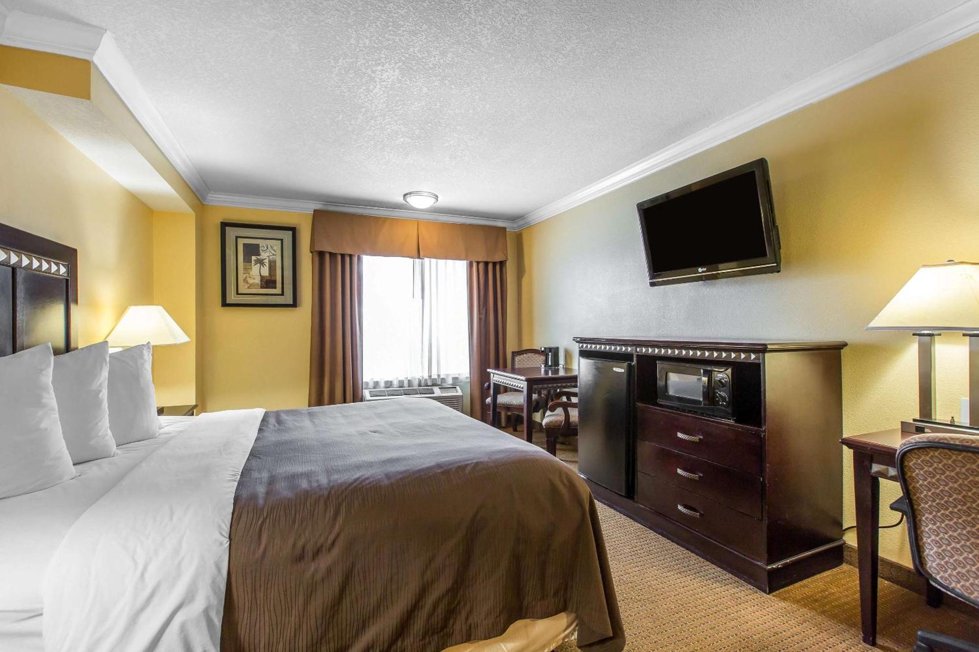 Quality Inn & Suites Bell Gardens-Los Angeles المظهر الخارجي الصورة